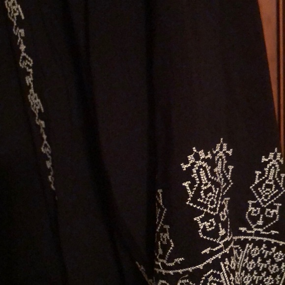 Top - Picture 3 of 3